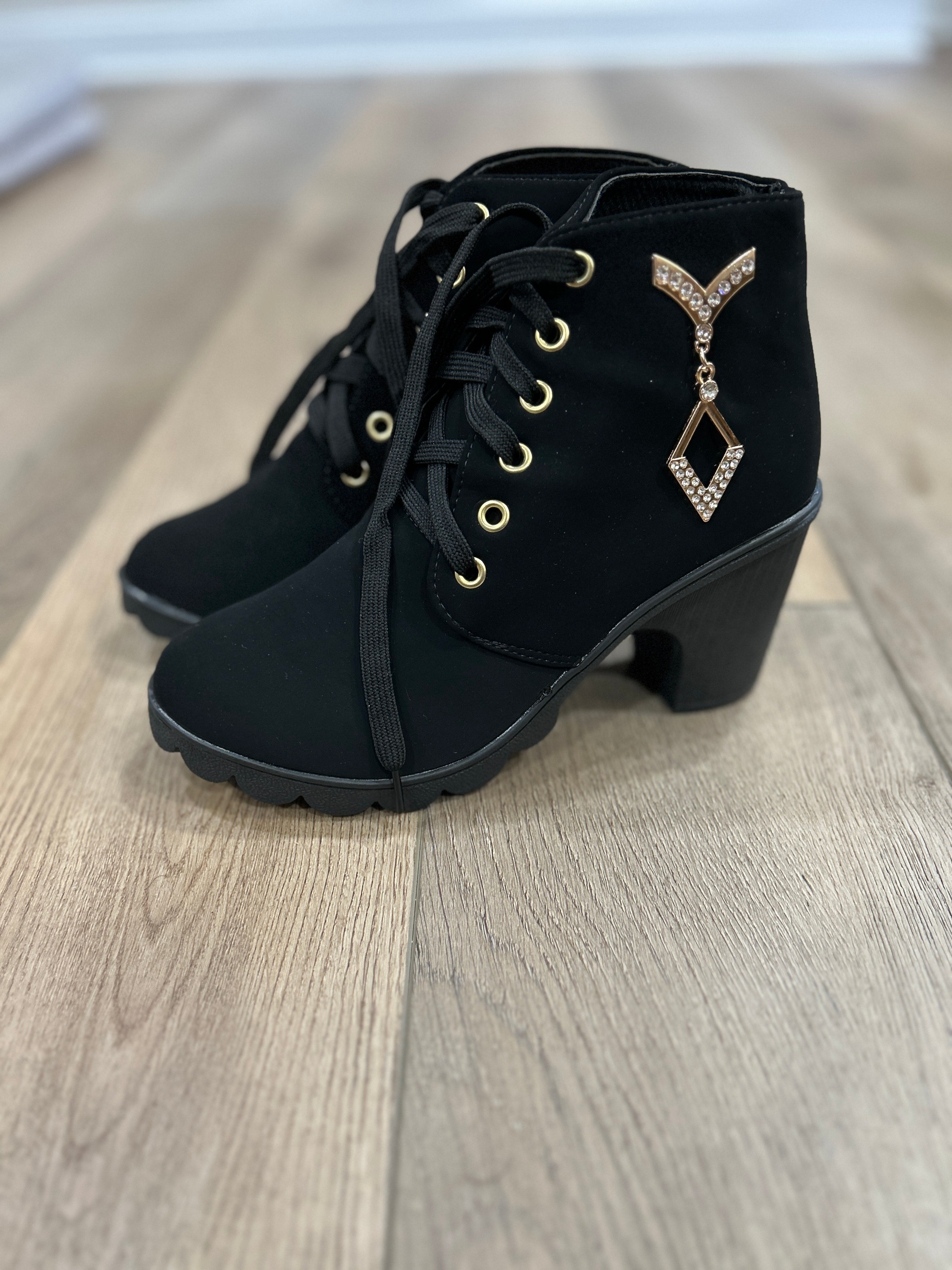 Black Chunky Heel Leather short boots