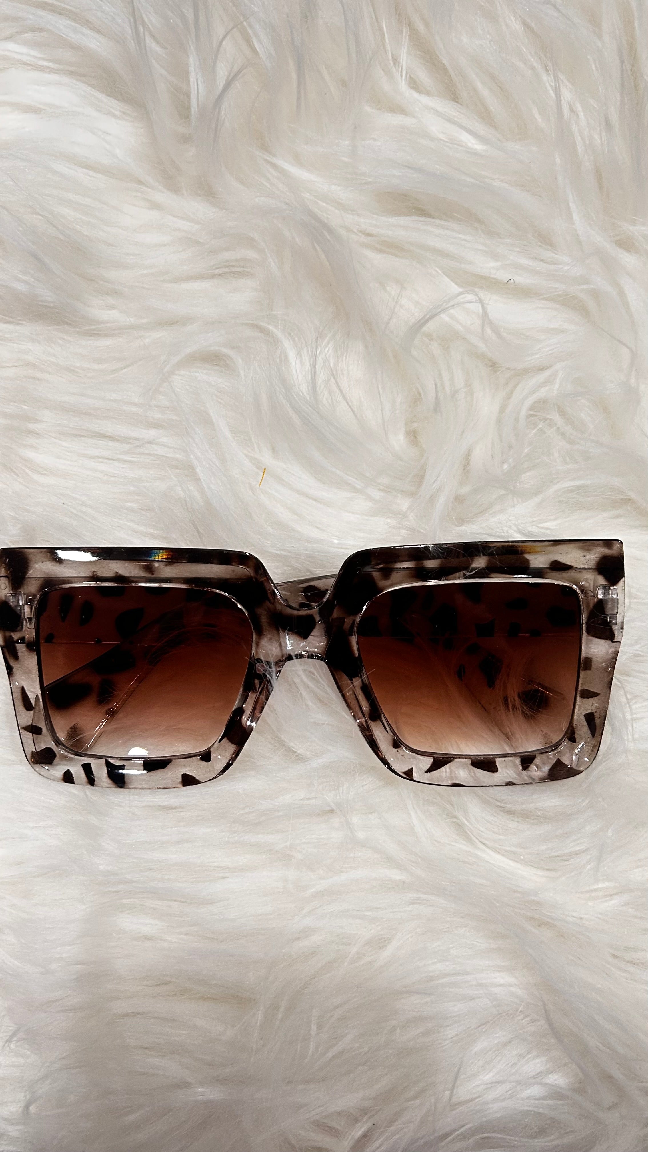 Leopard Wide Rim Shades