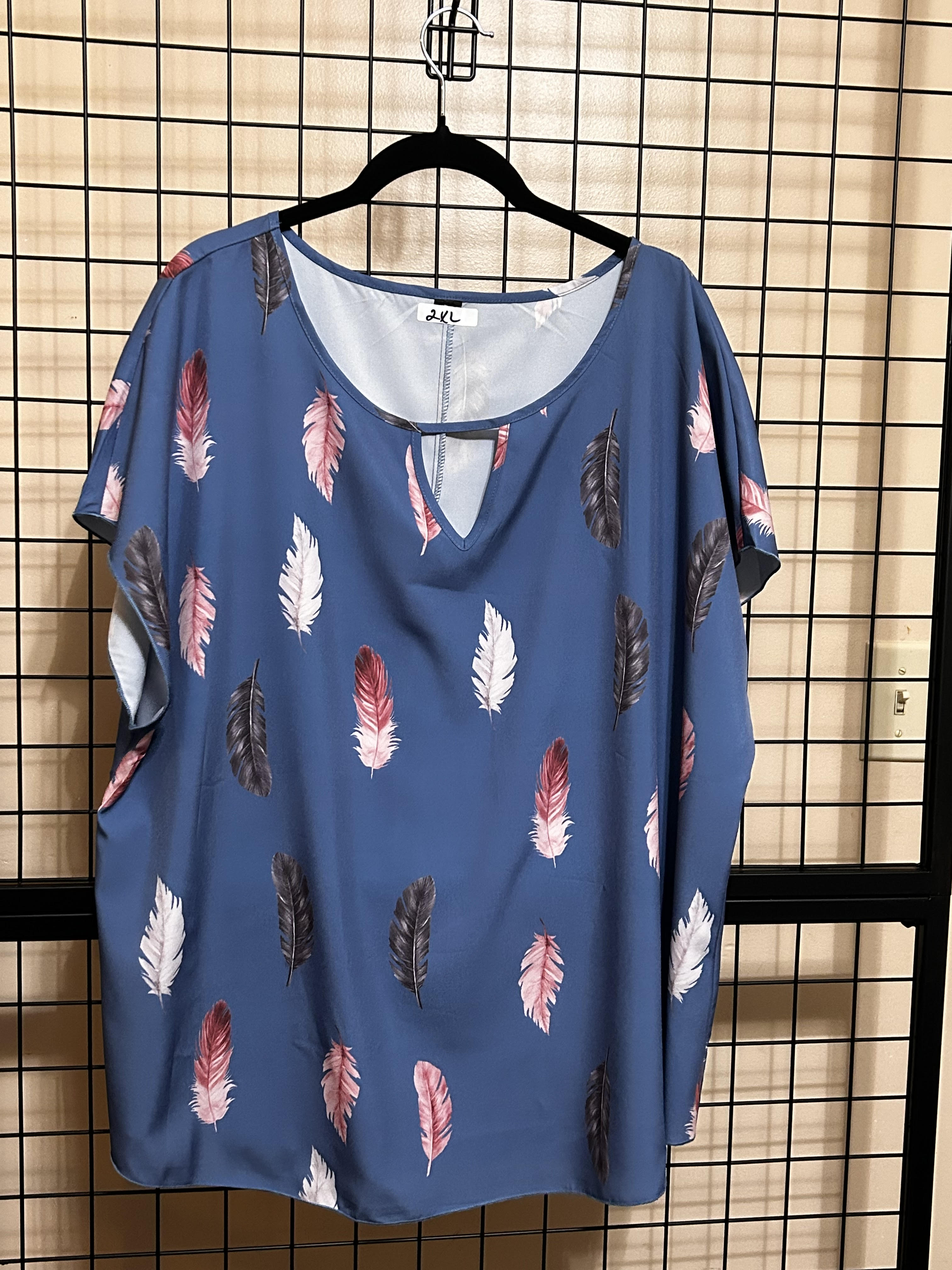 Low Neck Leaf Shirt