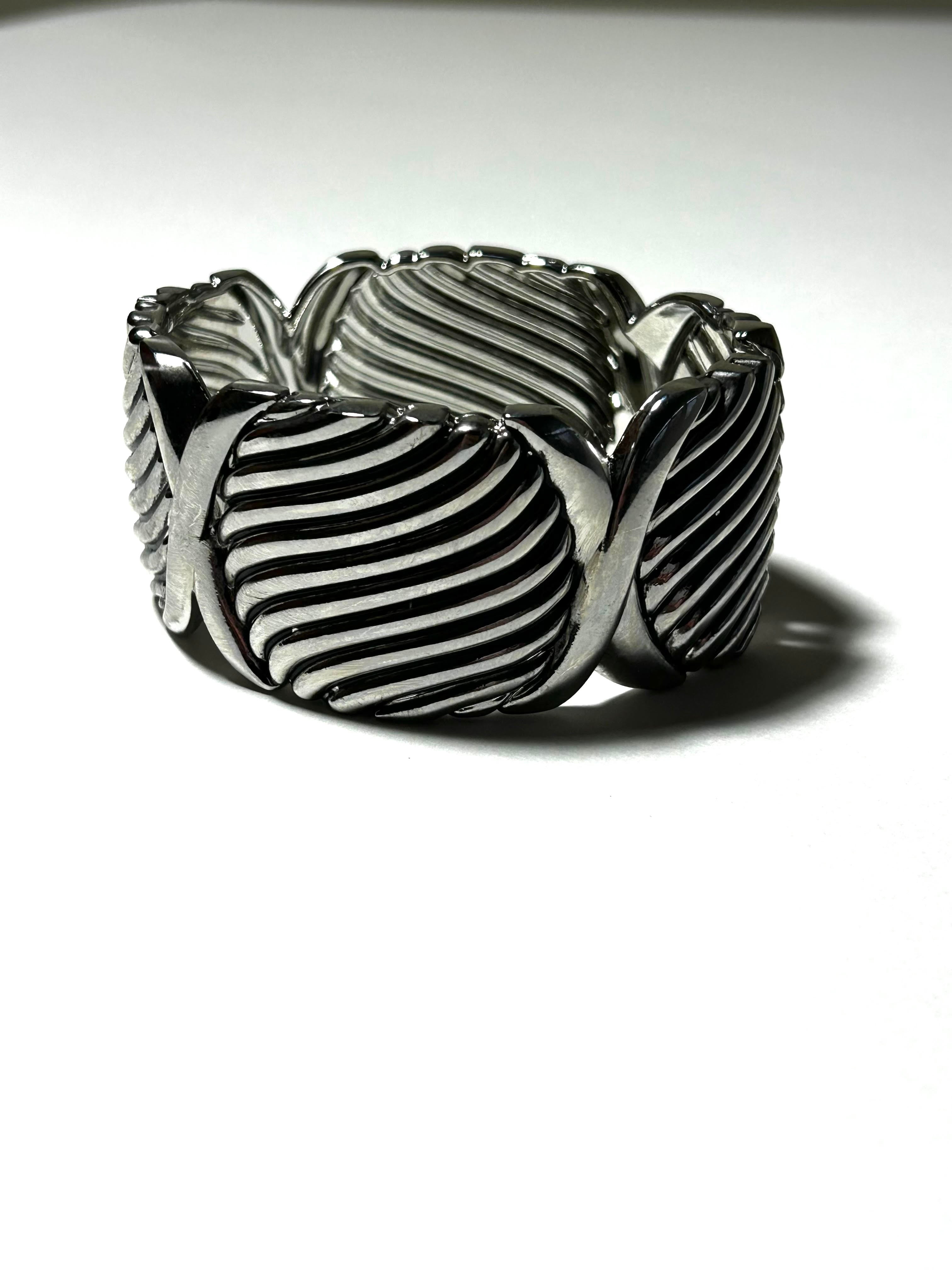 Beautiful Silver Bangle Bracelet